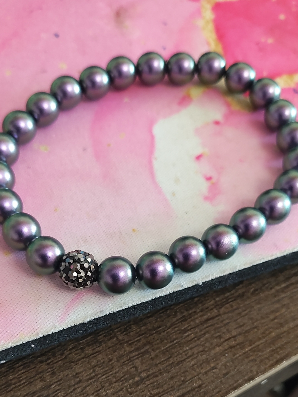 Iridescent Purple Pearl Beaded Stretch Bracelet with Sparkle Accent